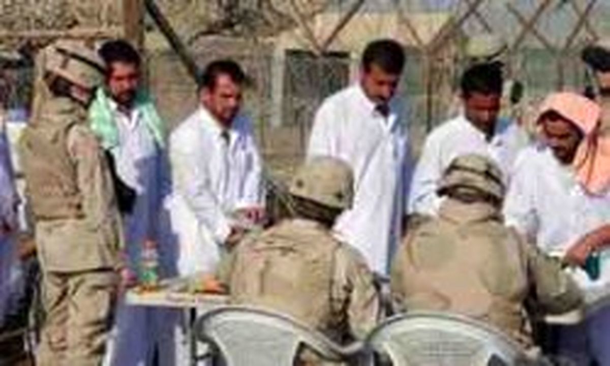 آمريكا 100 زنداني را در عراق آزاد كرد