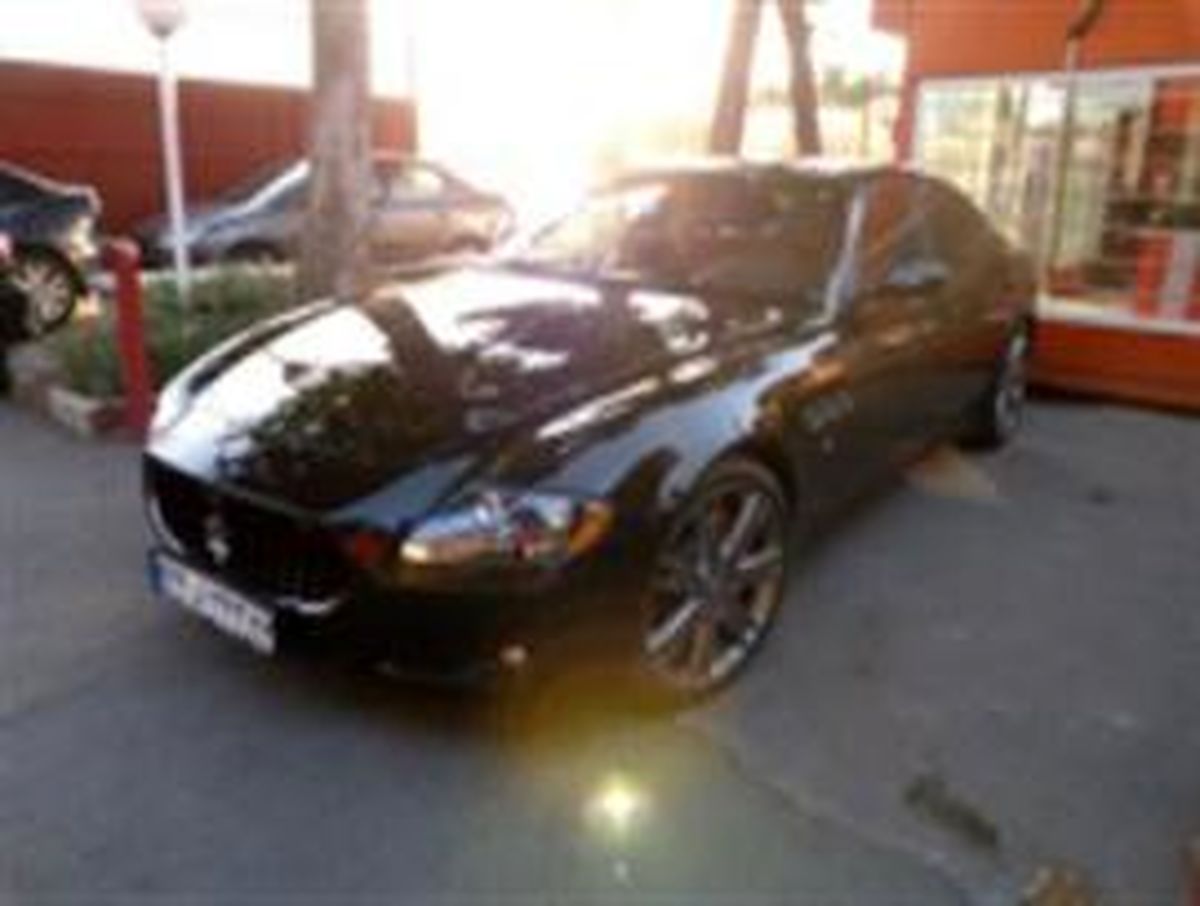 جدیدترین خودرو لوکس علی‌دایی/عکس