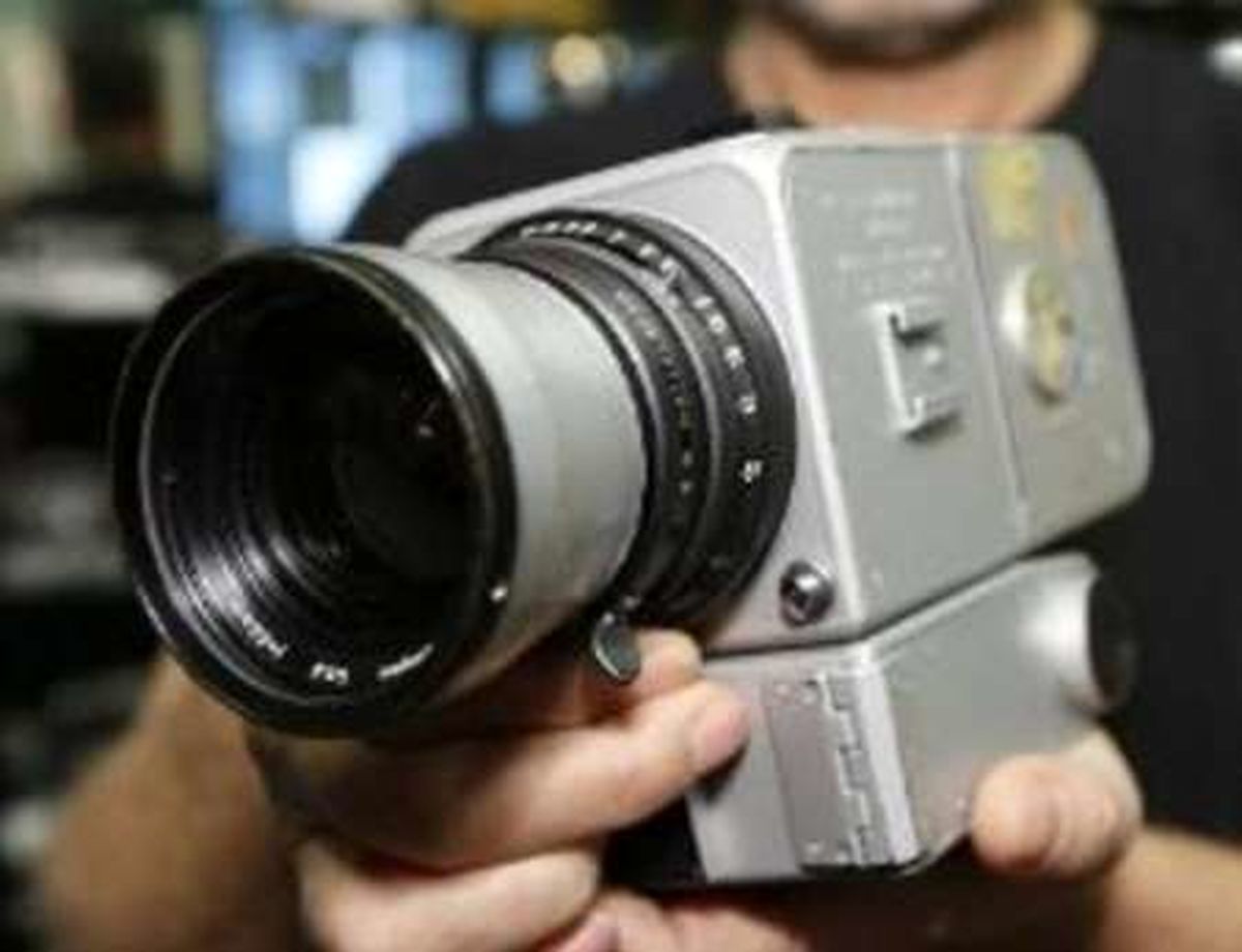 حراج تنها دوربین بازگشته از ماه