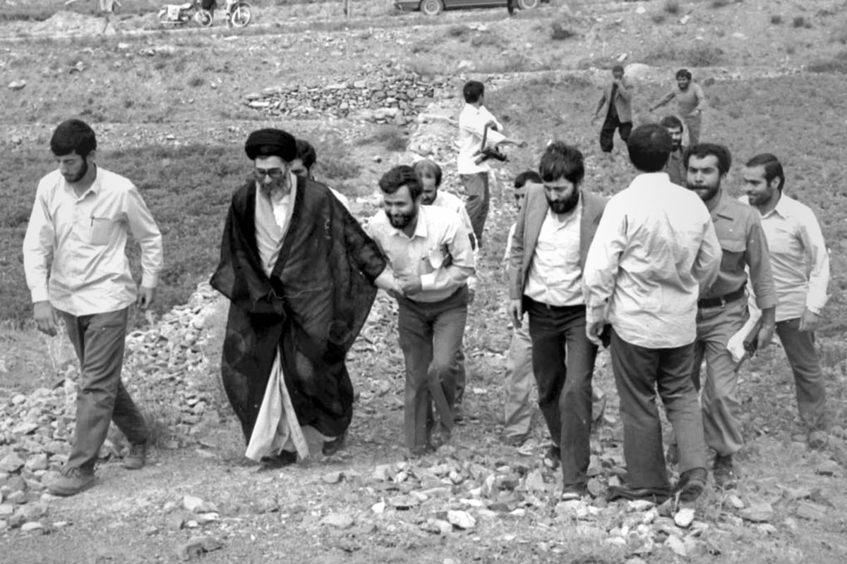 حضور رهبر انقلاب در فردو سال 65/تصاویر