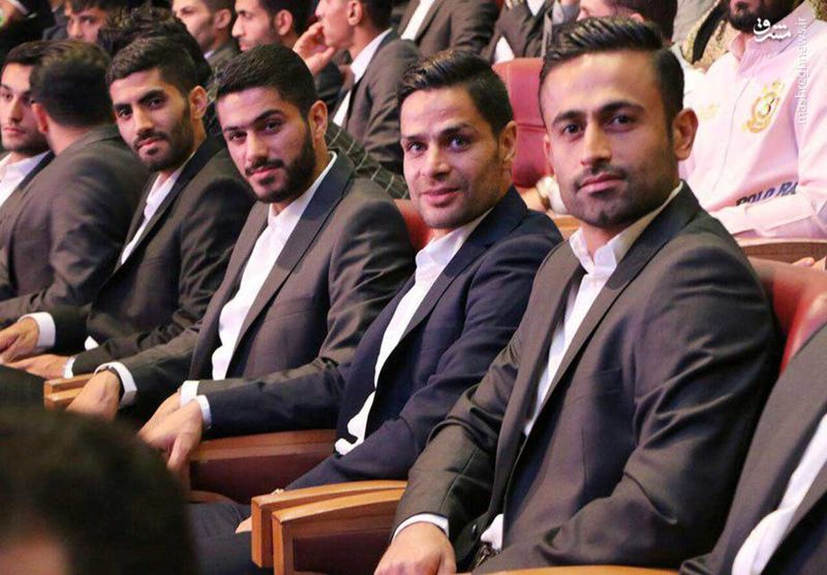 عکس: یک استقلالی در محاصره پرسپولیسیها