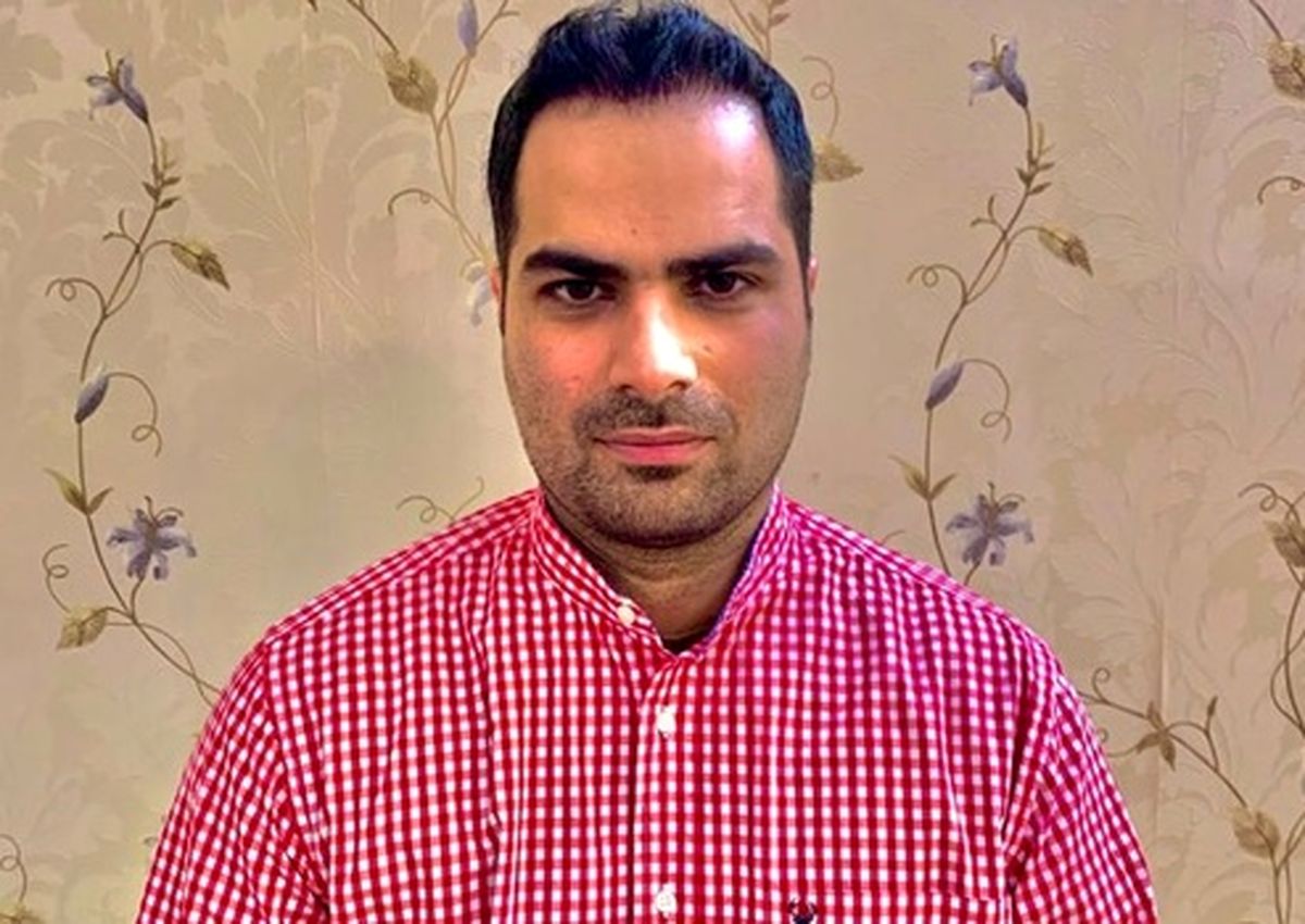 کوروش پس از فتح لودیه با حاکم آنجا چه برخوردی کرد