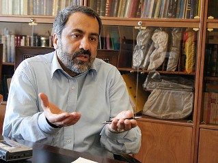 زمان اصلاح طلبان شاهد توجیه گرایی بودیم/ تحریم انتخابات به منزله خودکشی سیاسی است