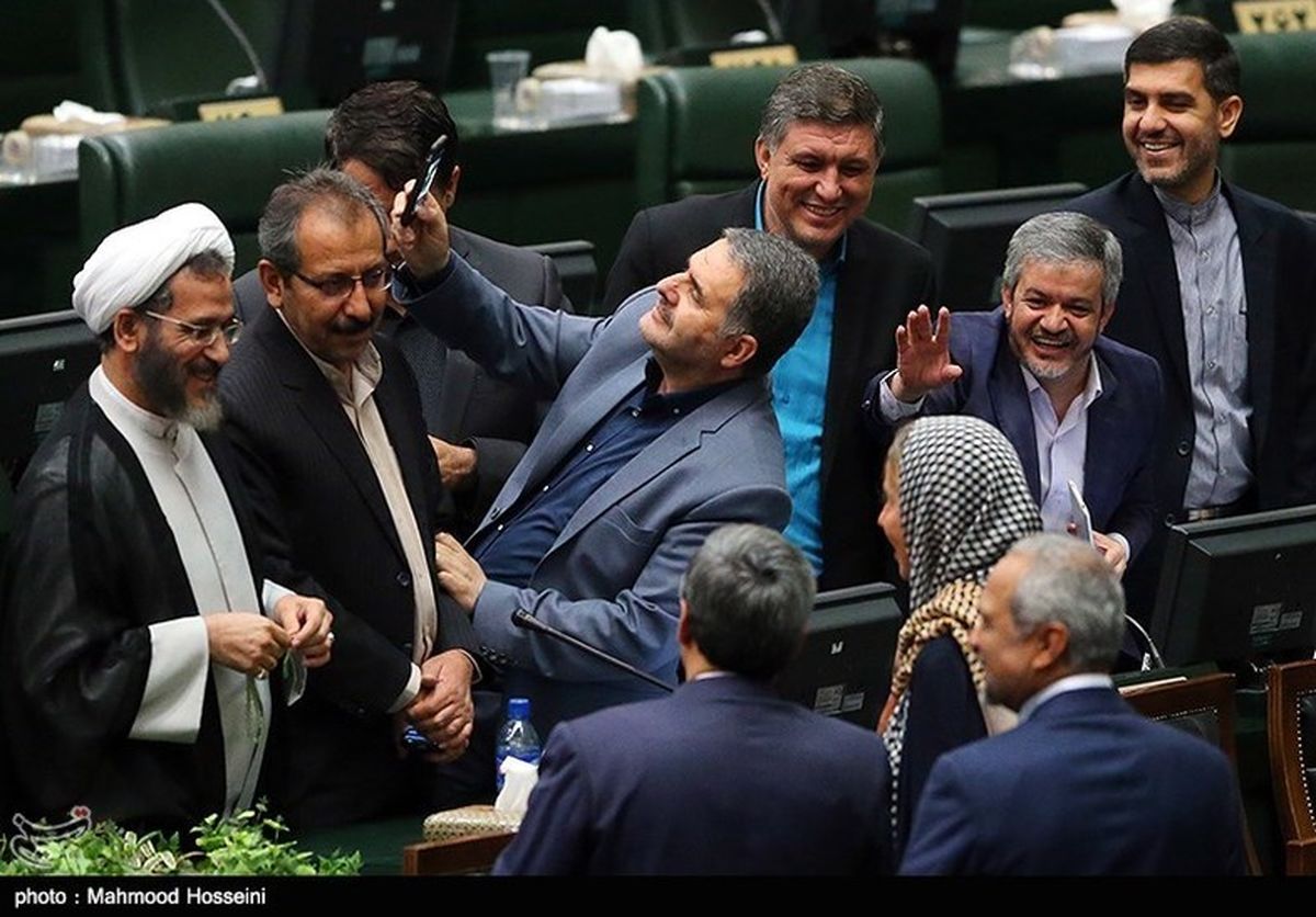 تصاویر: حاشیه های مراسم تحلیف رئیس جمهور