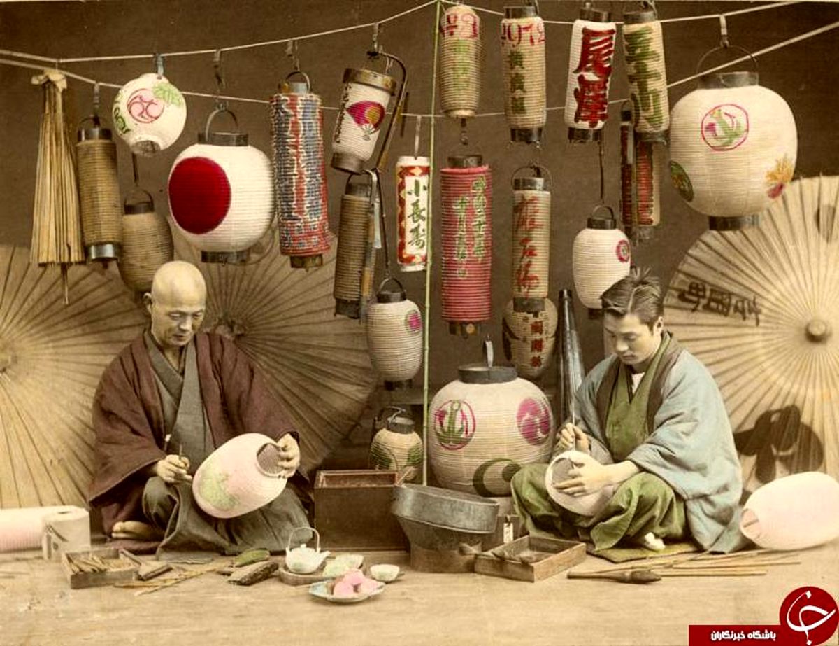 عکس رنگی شده از کارگاه صنایع دستی ژاپن