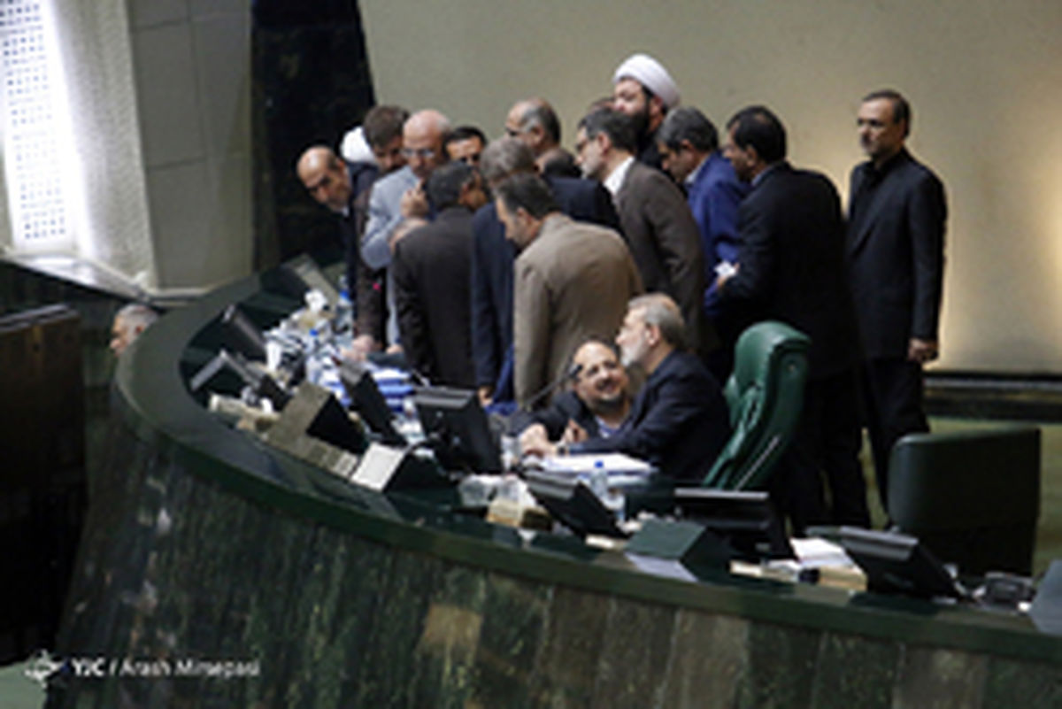 ادامه رسیدگی به صلاحیت شریعتمداری در دستور کار