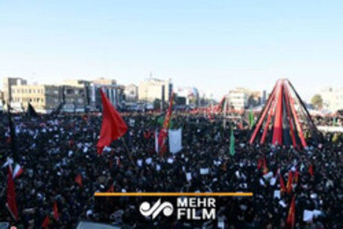 فیلم: تشییع پیکر پاک شهید سردار سلیمانی و حسین پور جعفری