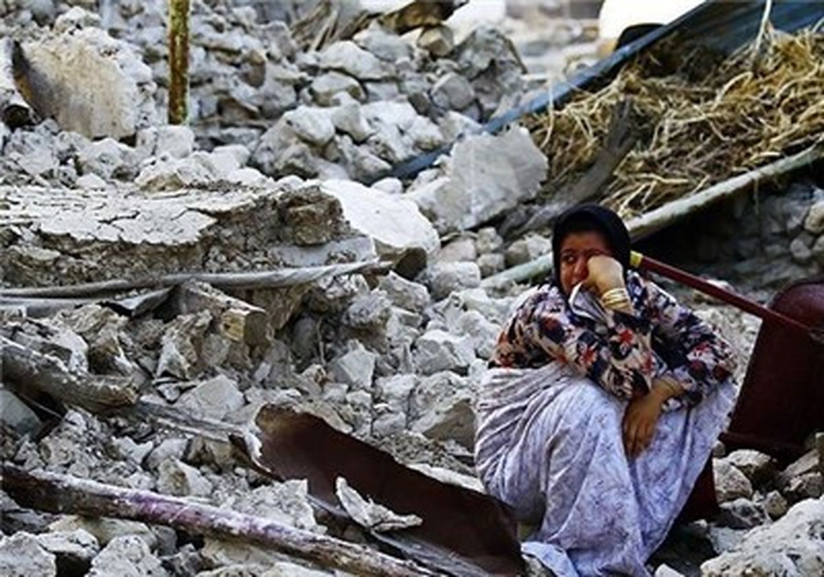 از زلزله زدگان ورزقان و سراوان چه خبر؟/ مردمی که هنوز در کانکس و خانه‌های خراب زندگی می کنند!