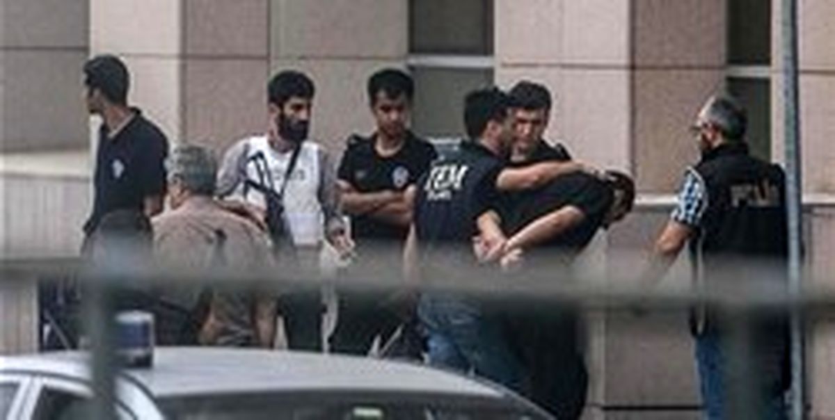 بازداشت ۱۴ مظنون به ارتباط با عاملان کودتای نافرجام ترکیه