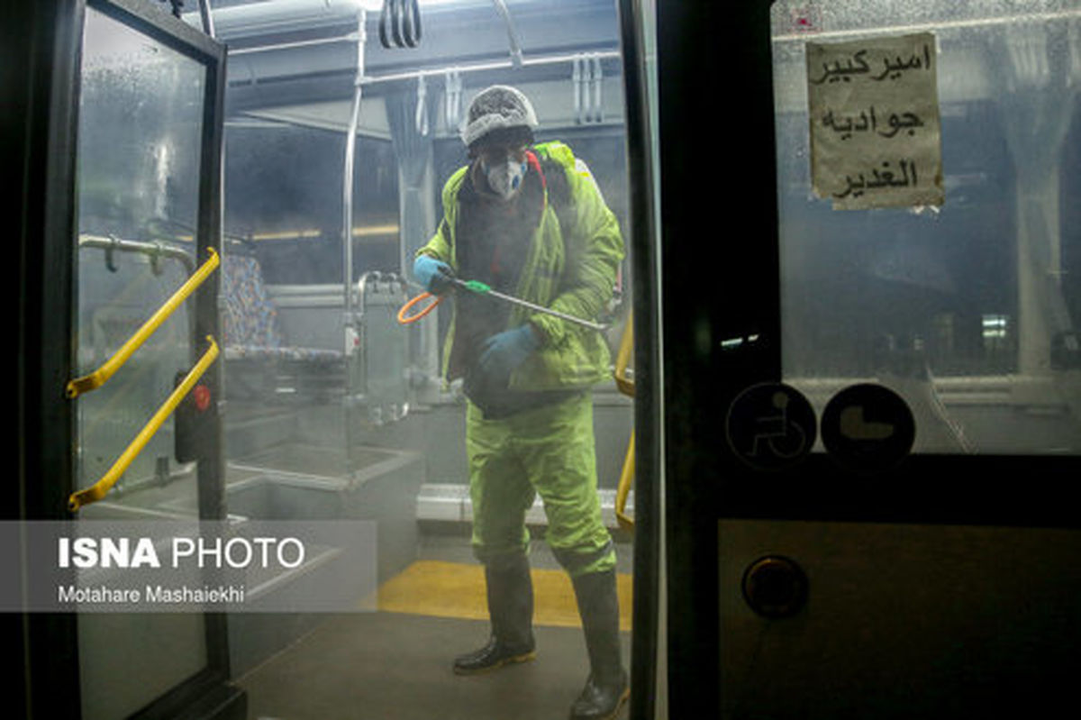 تصاویر: ضدعفونی معابر و اماکن عمومی شهر اراک