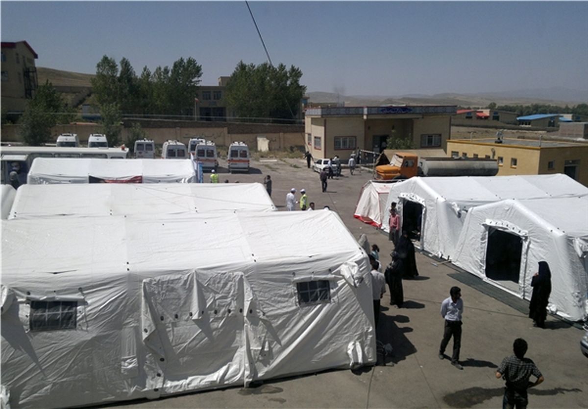 در مدارس زلزله‌زده چه می‌گذرد / تصاویر