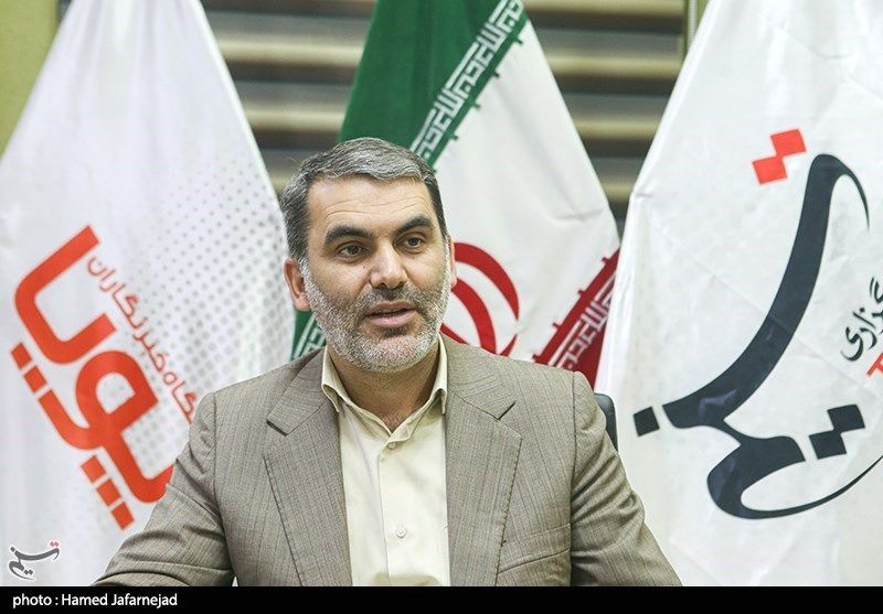 زنگنه: حمایت از سیاست ارز شناور، بازی در زمین ذینفعان افزایش نرخ ارز است