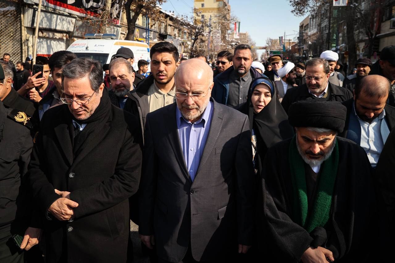 تصاویر: سخنرانی قالیباف در راهپیمایی یوم‌الله بیست‌ودوم بهمن - ارومیه