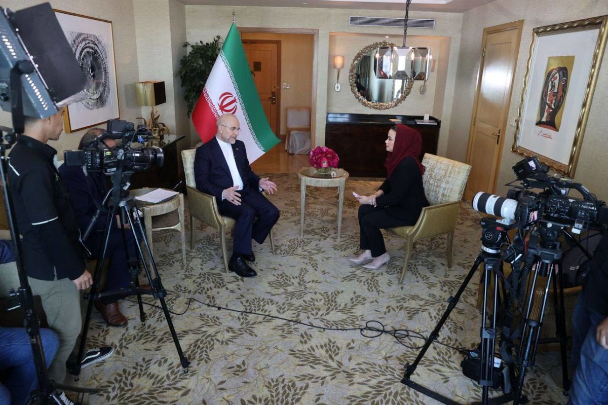  رئیس مجلس با تلویزیون پرمخاطب اندونزی گفتگو کرد / انتشار یادداشت قالیباف در روزنامه «جاکارتاپست»
