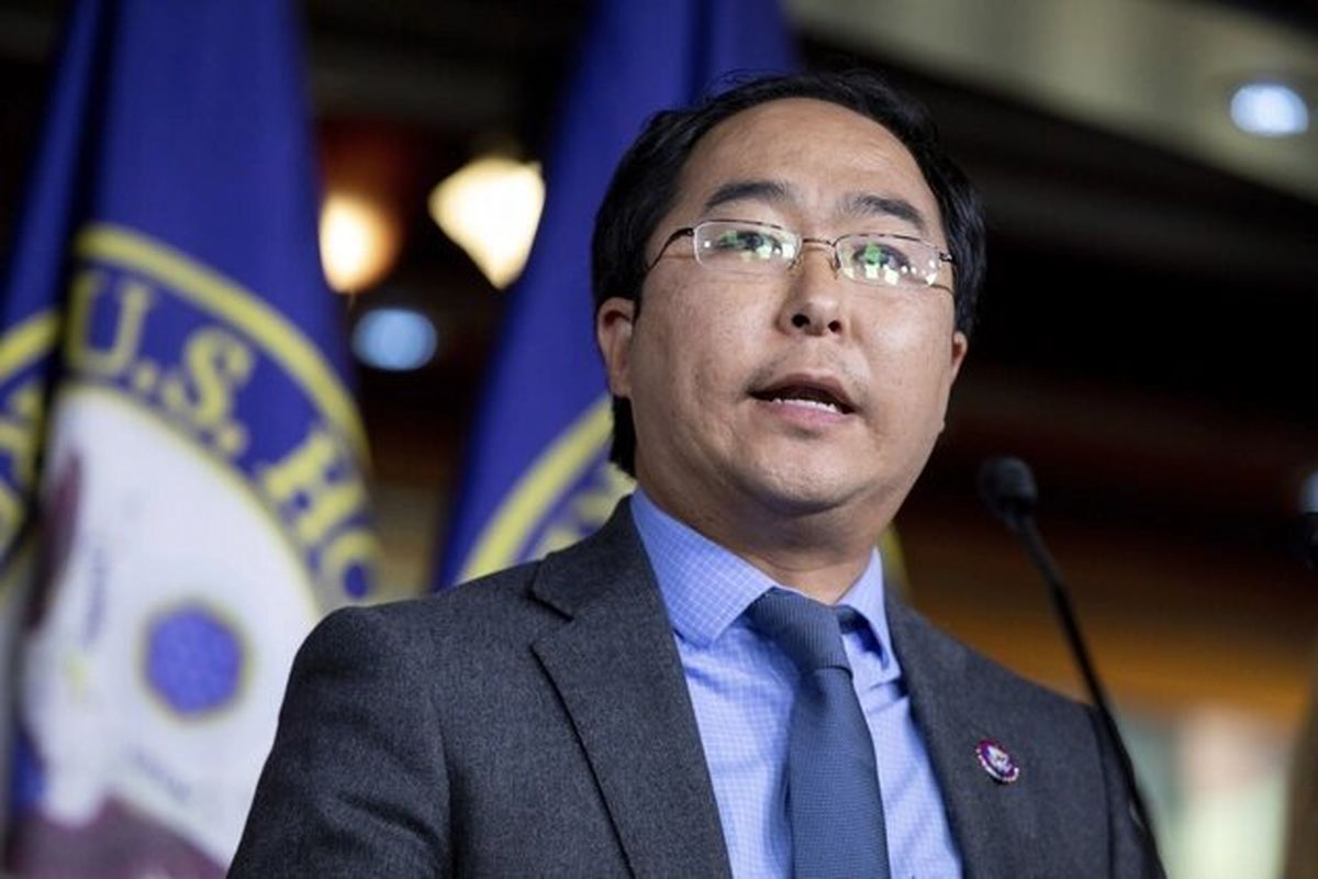 سناتور آمریکایی: مردم آمریکا خواهان آغاز جنگ با ایران نیستند