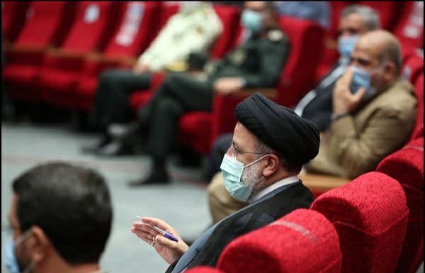 تصاویر: دیدار رئیس جمهور با نخبگان و علماء استان خراسان جنوبی