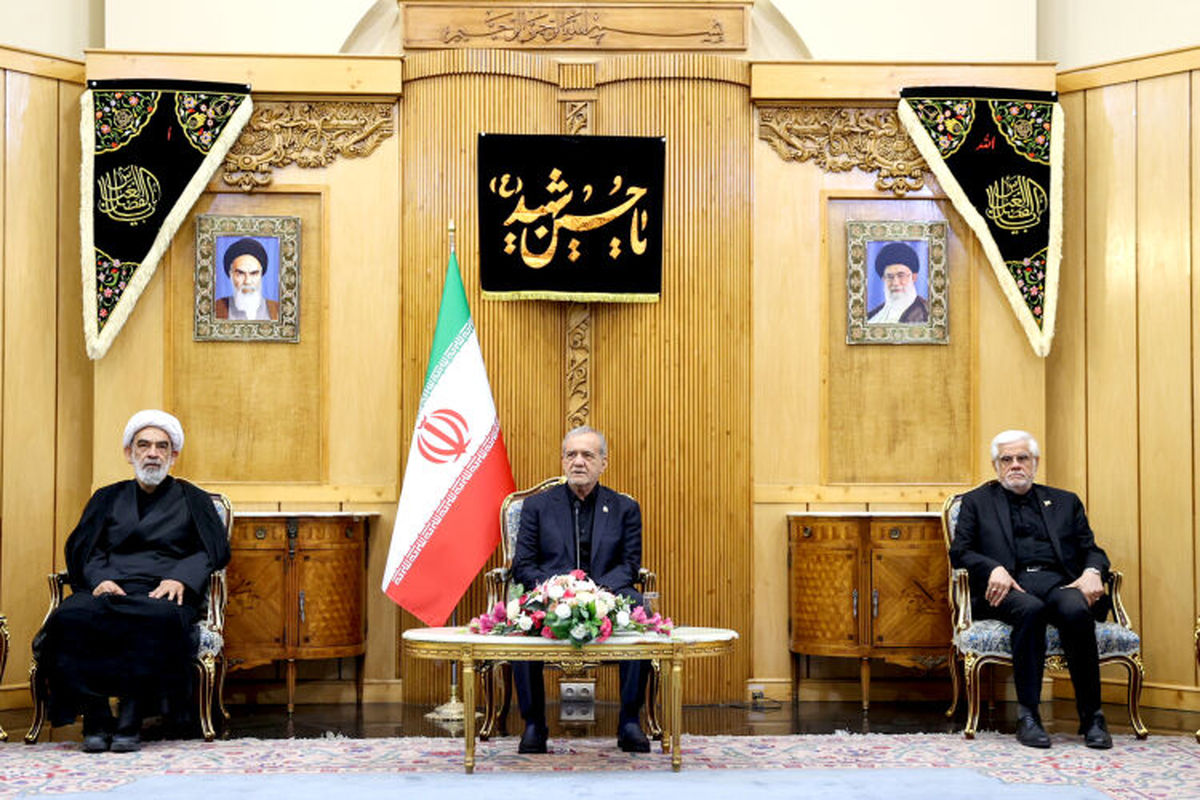 پزشکیان: روابط اقتصادی ایران و پاکستان تقویت میشود / گفتوگوهای امنیتی با پاکستان انجام میگیرد