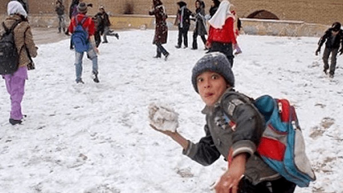 تعطیلات زمستانی ۱۴۰۴ دوباره داغ شد | تعطیلات مدارس در آذر و دی؟