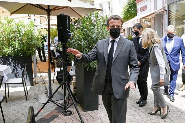 ماکرون پس از سیلی خوردن: زمانی برای ترسیدن ندارم