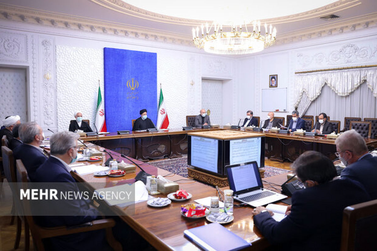تصویب مشوق‌هایی برای حفظ و توسعه اشتغال در جلسه اقتصادی سران قوا