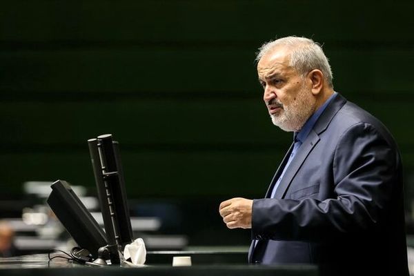 وزیر نیرو : بارور سازی ابرها در حوزه‌های مختلف آغاز شده است