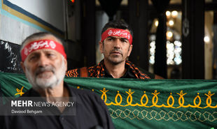 تصاویر: عزاداری گلستانی‌ها در حرم مطهر امام رضا (ع)