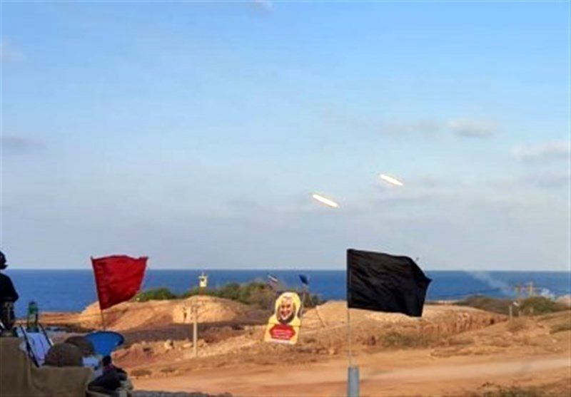 رزمایش پیامبر اعظم(ص)۱۷/شلیک همزمان ۵ فروند موشک کروز / انهدام اهداف با بمب قائم و موشک الماس