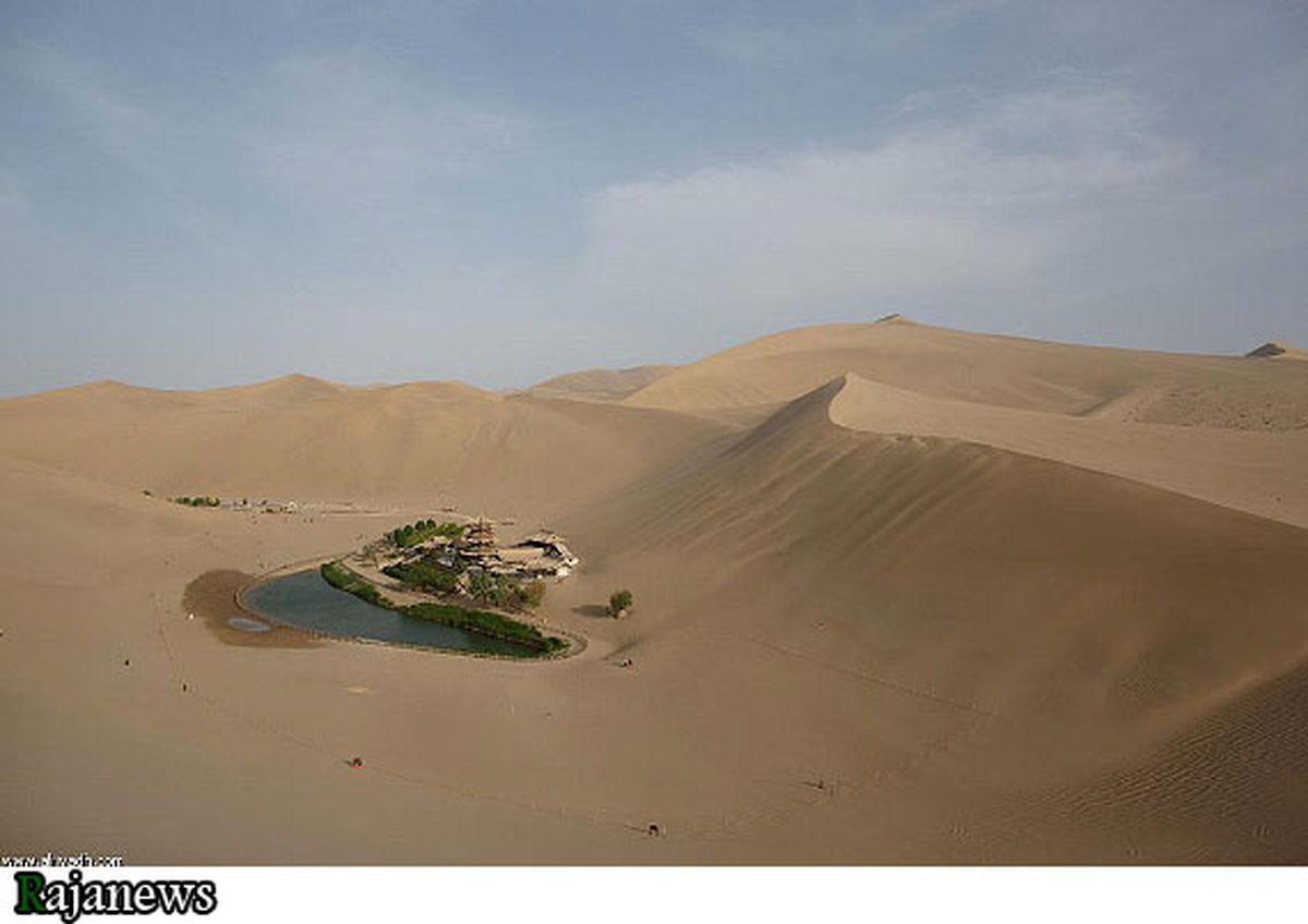 طبيعتي بكر در ميان بيابانهاي چين/تصاویر