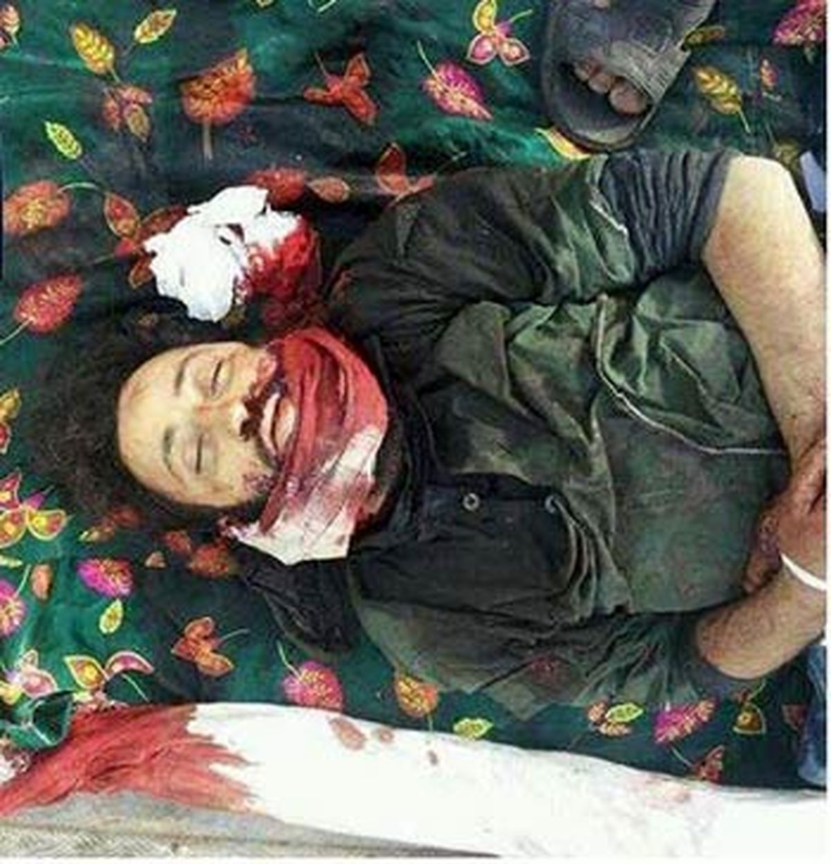 النصره سرکرده داعش را اعدام کرد/عکس