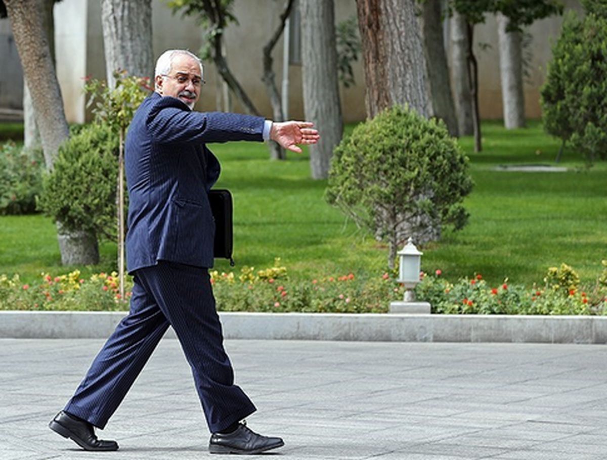 چه رفتارهایی باعث گستاخی دشمنان ملت شد؟/ دیپلماسی مقتدرانه‌ای که نتوانست برای وزیر دیپلمات ویزا بگیرد