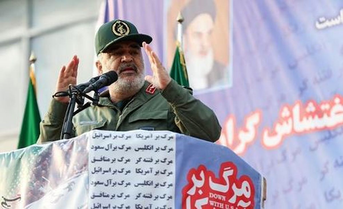 سرلشکر سلامی: انتقام "سخت، پشیمان‌کننده و قاطع‌"‌ می‌گیریم