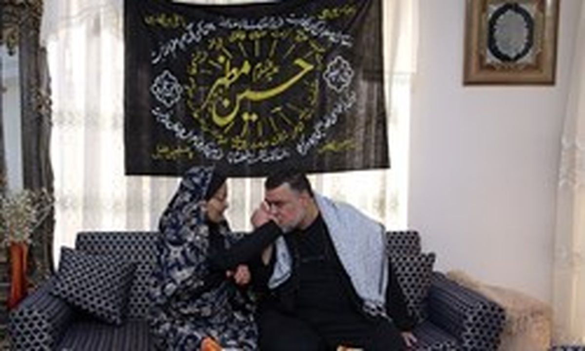 مادر شده، اما هنوز کادوی روز دختر می‌گیرد +عکس