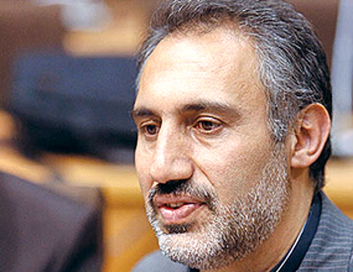 آقای احمدی‌نژاد! در مملکت قحط الرجال است؟!