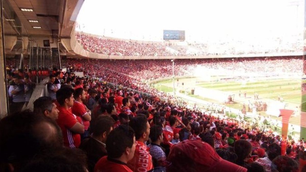 ٦٠ هزار پرسپولیسی در آزادی +تصاویر