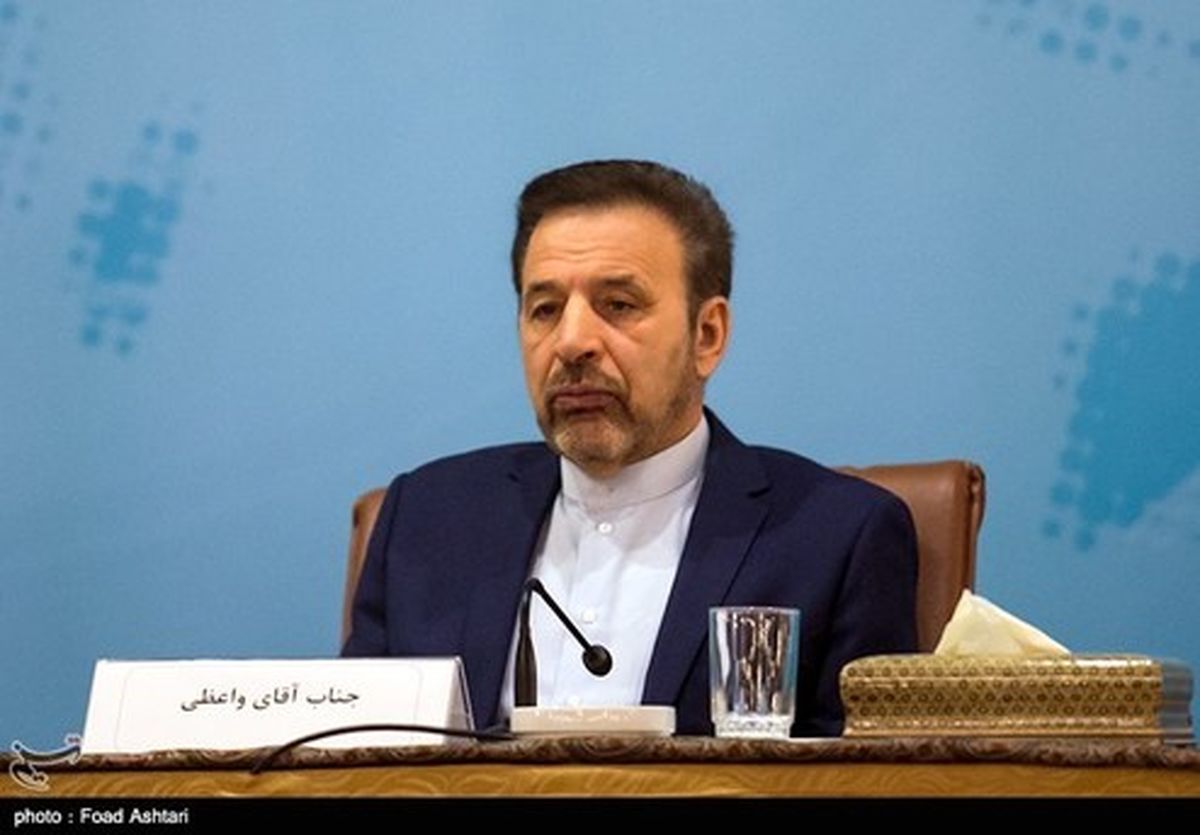 واعظی: حرمها و اماکن مقدسه تا ۱۵ اردیبهشت تعطیل هستند