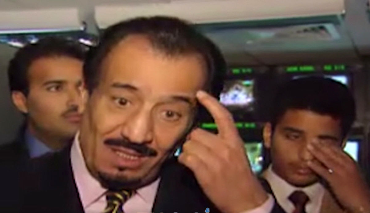 بنسلمان فقط چشمش را میمالد! +عکس