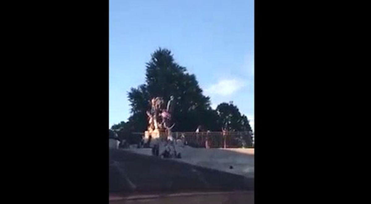 فیلم: سقوط مجسمه جورج واشنگتن توسط معترضان