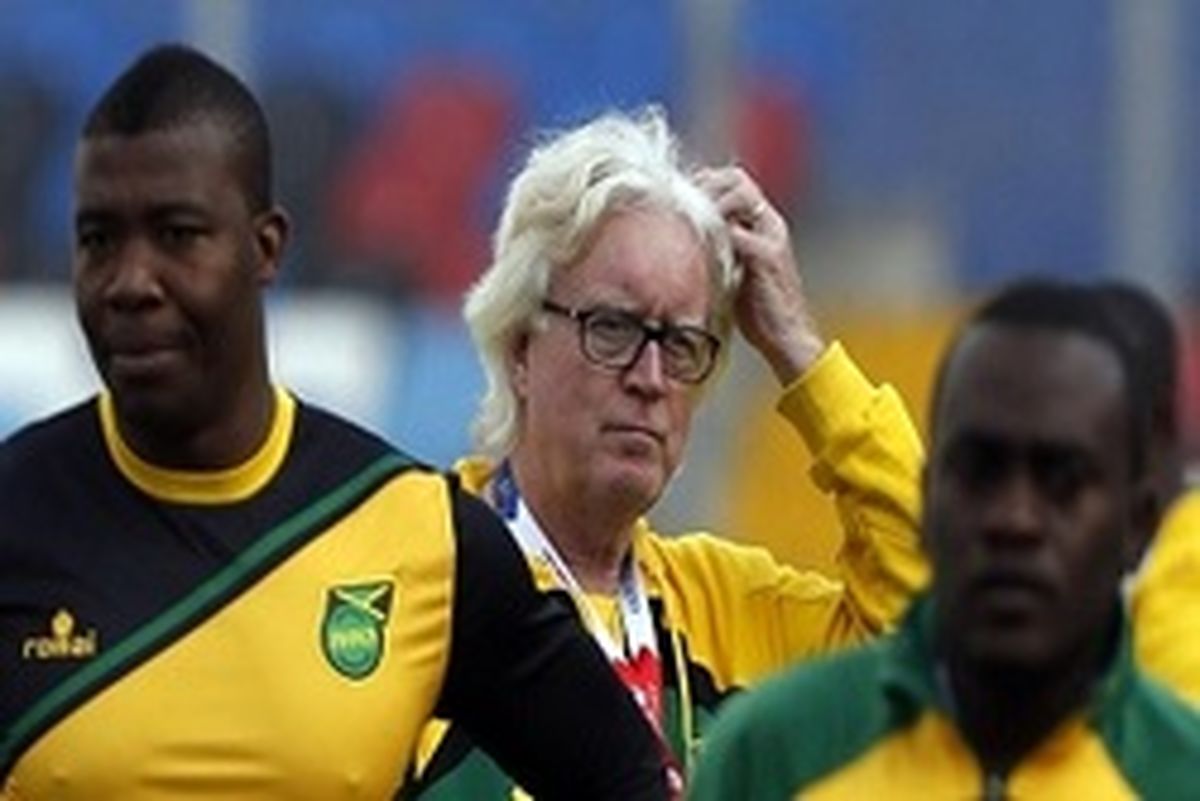 مربی جدید استقلال در راه است