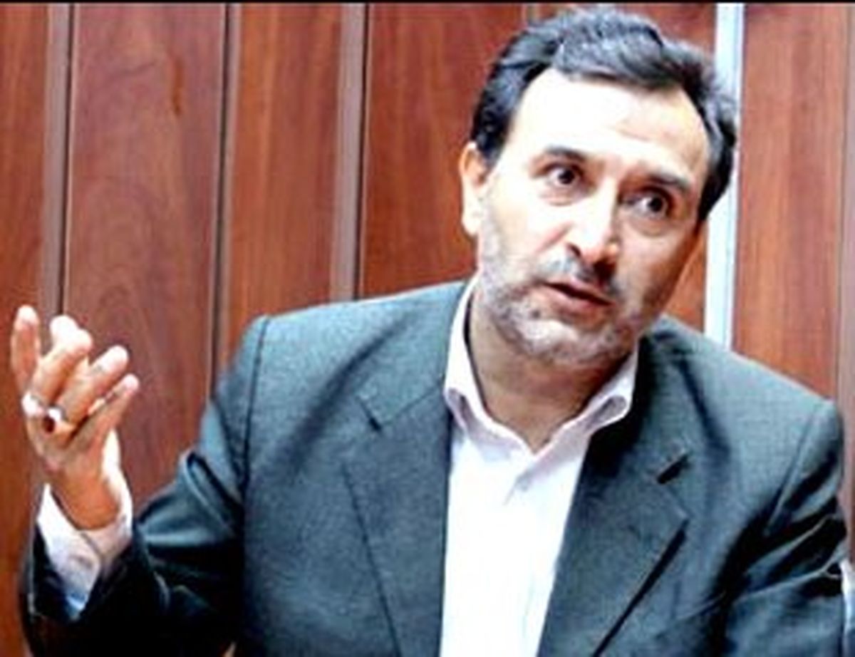 شیفتگان احمدی‌نژاد در برابر مردم مردودند/ مجاهدان دفاع مقدس با عافیت طلبان مدعی متفاوت اند/ ساکتین فتنه و انحراف غیر قابل اعتماد هستند
