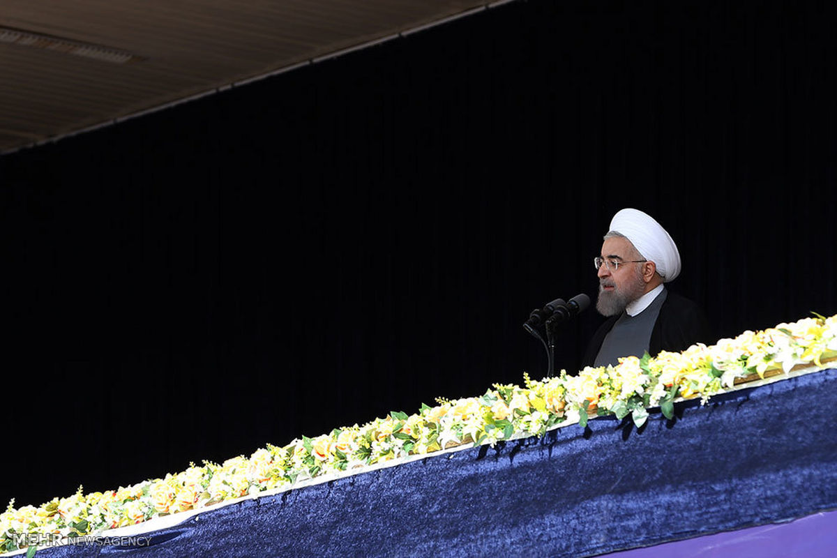 اعتراف بزرگ روحانی: امروز مشکل رکود و بیکاری داریم / ۱۰۰ تا ۳۰۰ مدیر حقوق نامتعارف گرفته‌اند