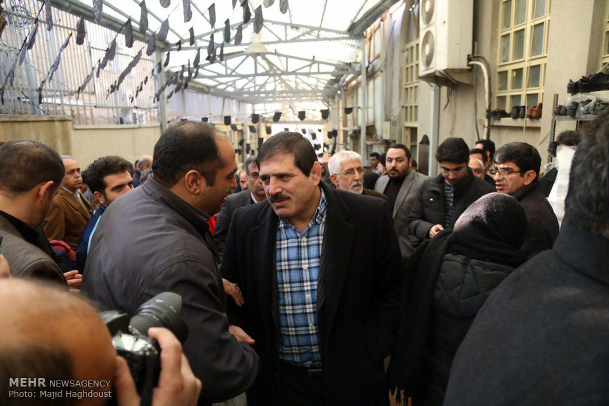 عکس: حضور عباس جدیدی در حسینیه جماران