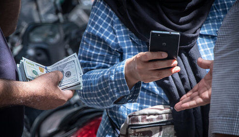 منتظر کاهش قیمت دلار باشیم؟