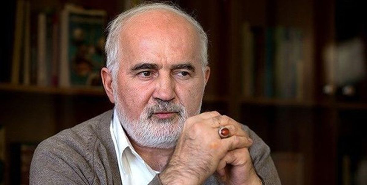 احمد توکلی: حذف قیمت از سایت‌ها به سود دلالان است