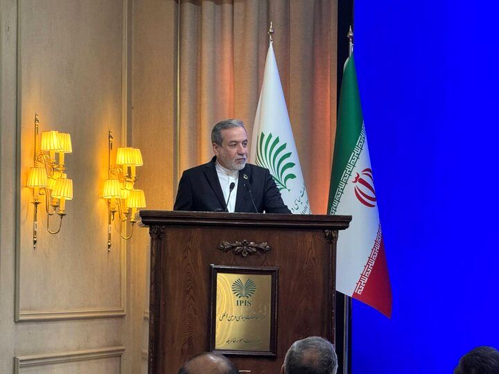 عراقچی: ایران قربانی یکجانبهگرایی آمریکا است