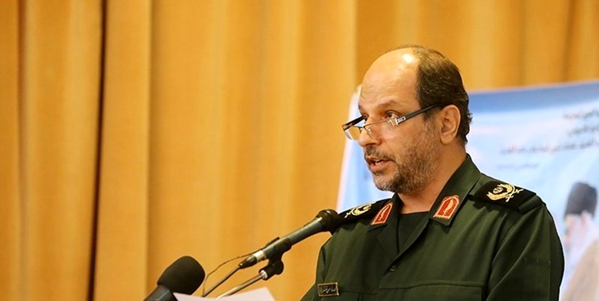 سردار آهنگر: در مسئله‌ مقابله با جنگ ترکیبی دشمن باید روش‌های بومی مؤثر را طراحی، تدوین و عملیاتی کنیم