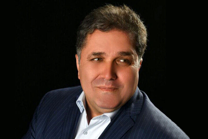 رضازاده: باید از دولت حمایت کنیم 