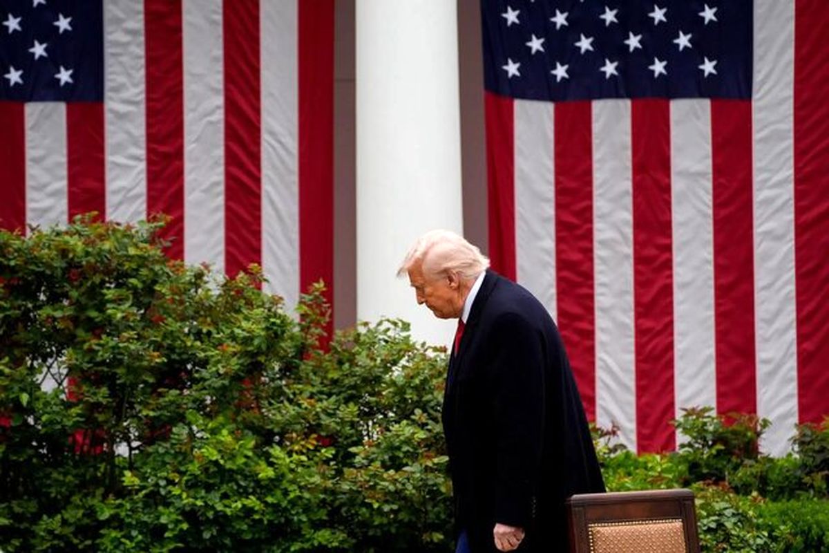 ترامپ علی‌رغم فشار مشاوران تندرو، دیپلماسی با ایران را انتخاب کرد