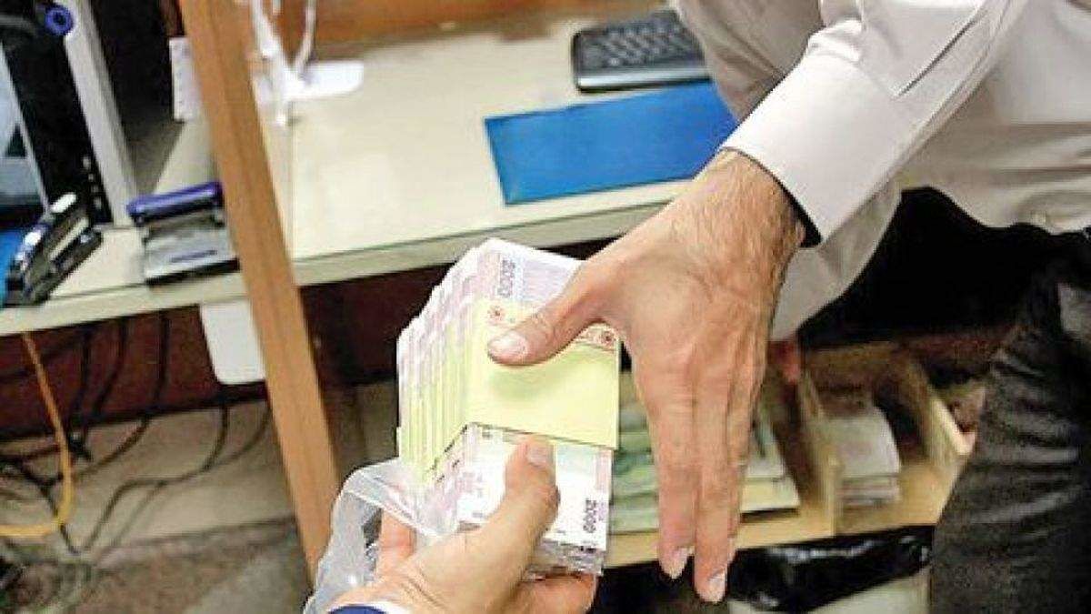 با افتتاح حساب وام سنگین بگیرید! | فقط با ۳ ماه صبوری، ۲۰۰ میلیون بگیرید!