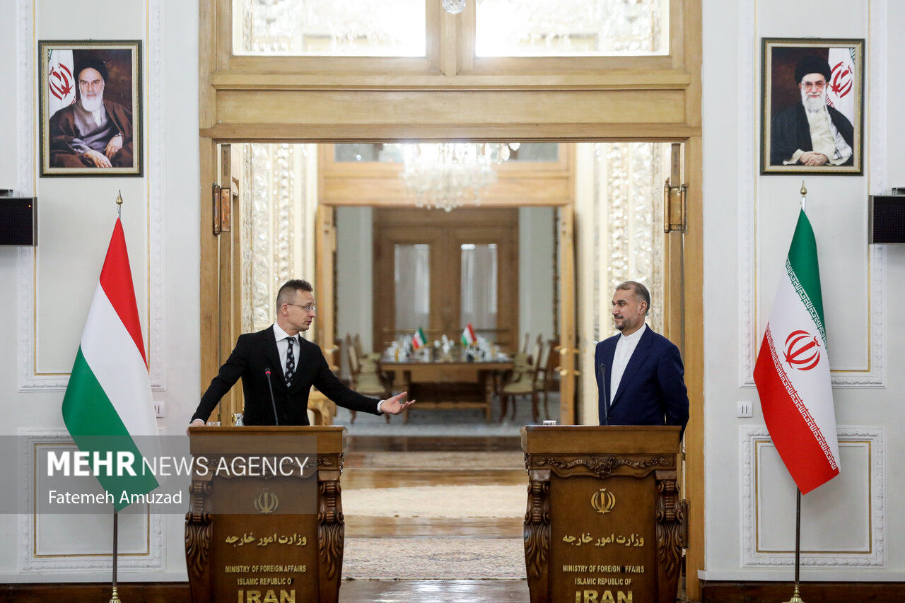 تصاویر: دیدار وزرای خارجه ایران و مجارستان