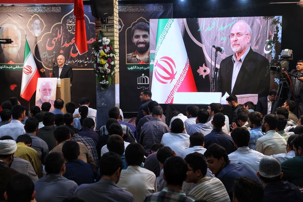 قالیباف: به قدرت سخت خود افتخار می‌کنیم، اما قدرت اصلی جمهوری اسلامی در قلب مردم است